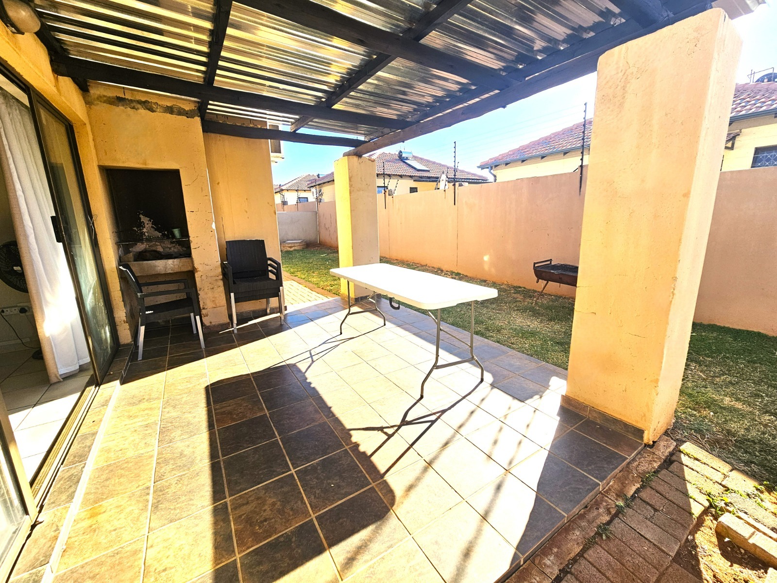 2 Bedroom Property for Sale in Waterval East North West